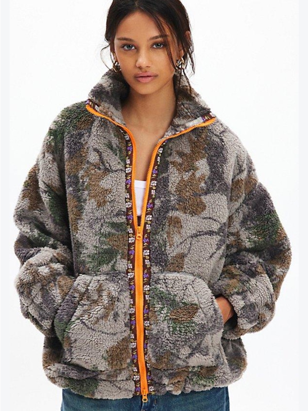 BDG Mae Nature Camouflage Printed Piled Fleece Oversized Zip-Up Jacket Small